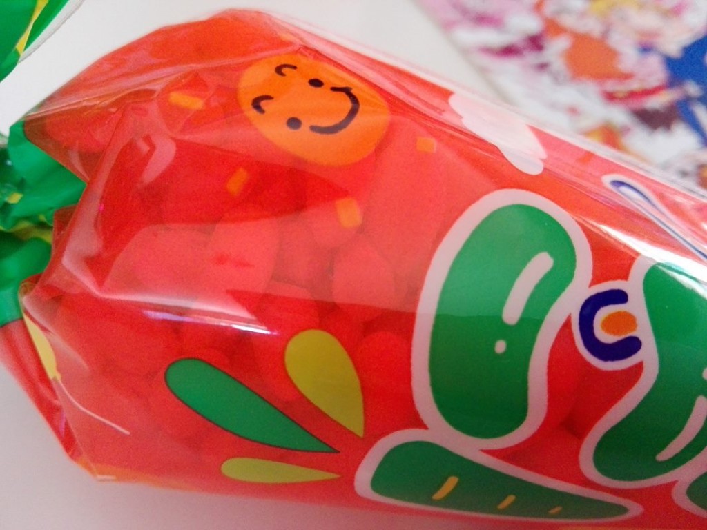6-TokyoTreat-Japanese-Candy-Box